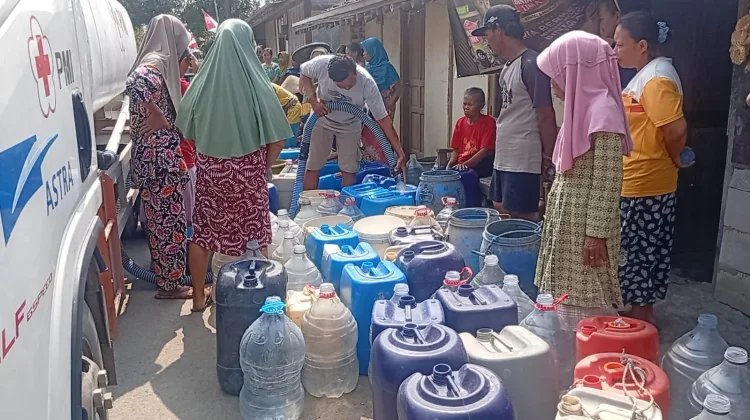PMI Tegal Salurkan 216 Ribu Liter Air Bersih untuk Warga Terdampak Kemarau