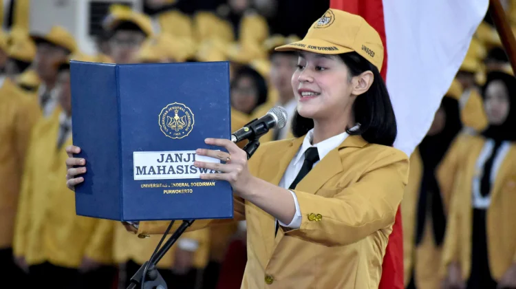Unsoed Kukuhkan 10.117 Mahasiswa Baru Tahun Akademik 2026/2027
