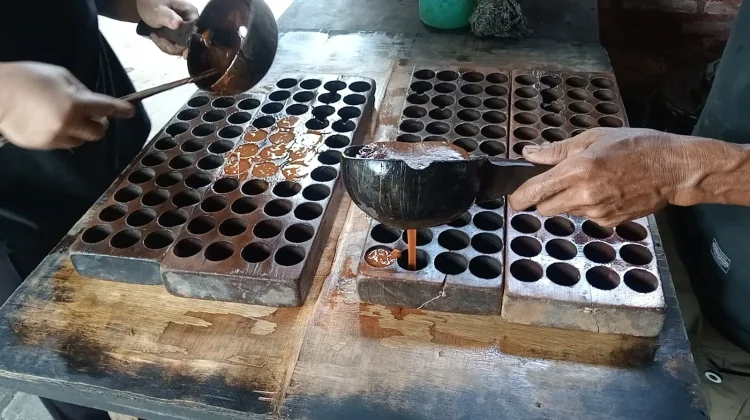 Wisata Pereng Cilongok Dorong Regenerasi Petani Gula Kelapa melalui Edukasi