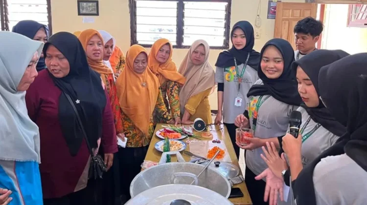 Cooking Class Dimsum: Proker KKN UIN Saizu Tingkatkan Ekonomi Ibu PKK Desa Ketanda
