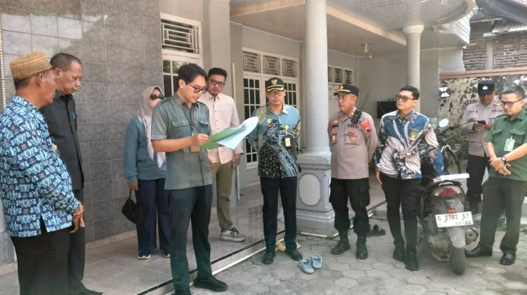 Polri Amankan Proses Konstatering Pengadilan Negeri Slawi di Adiwerna
