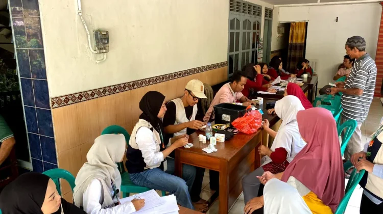 Puluhan Lansia Ikuti Cek Kesehatan Gratis UIN Saizu
