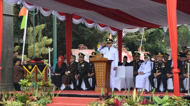 Bupati Banyumas Ajak Masyarakat Perkuat Gotong Royong