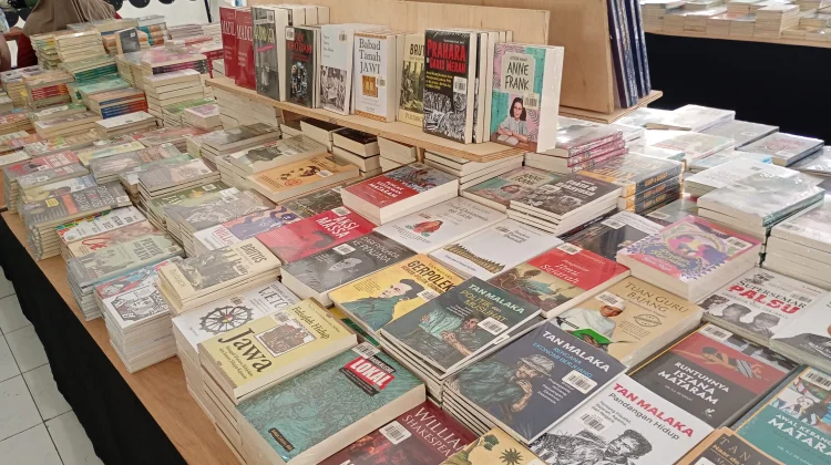 Bazar Buku "Out Of The Boox" Kembali Hadir Tingkatkan Literasi Warga Purwokerto