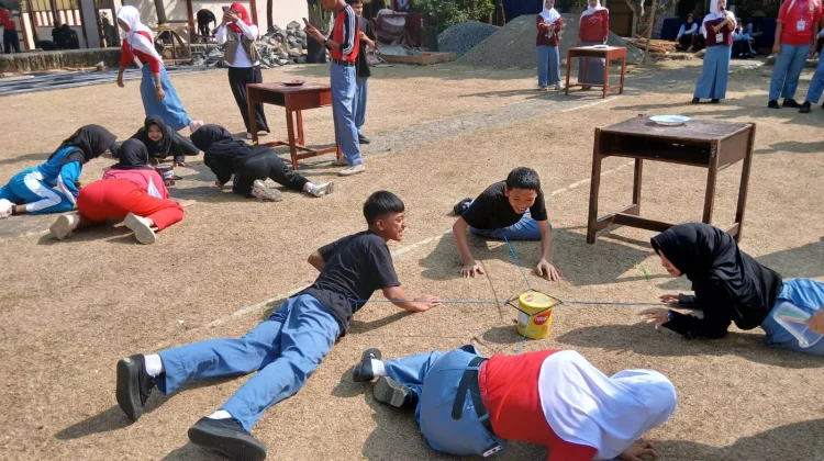 Semarak Kemerdekaan, Siswa dan Guru SMAN 1 Sigaluh Adu Kekompakan