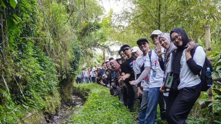 Jalan Kaki Telusuri Sejarah: Langkah Sehat, Cerita Hebat Bersama Komunitas