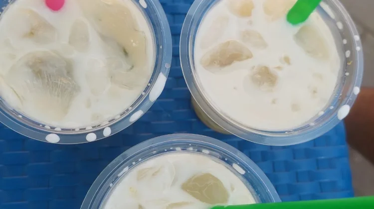 Dari Gerobak Sederhana, Dawet Ayu ini Tetap Bertahan