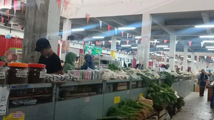 Harga Sayuran Melonjak hingga 50 Persen di Pasar Wage Purwokerto