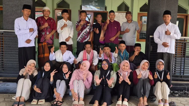 KKN UNUGHA Gelar Jumat Berkah di Masjid Jami' Nurul Hidayah Desa Mulyadadi