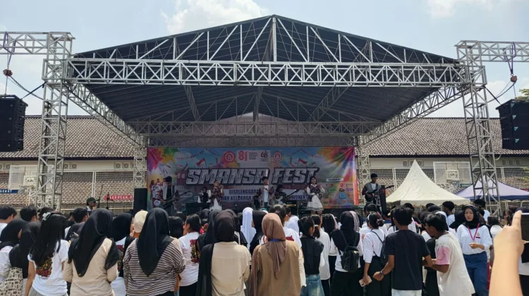 Meriahkan HUT Ke-68, IKASMANSA dan OSIS SMA Negeri 1 Purwokerto Gelar Smansa Fest