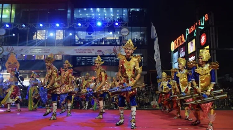 Bupati Banyumas, Janji Tingkatkan Kemasan Festival Kentongan