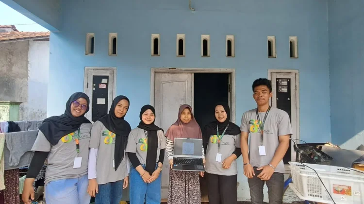 Mahasiswa KKN UIN Saizu Dampingi UMKM Kecitran Pasarkan Produk Secara Digital