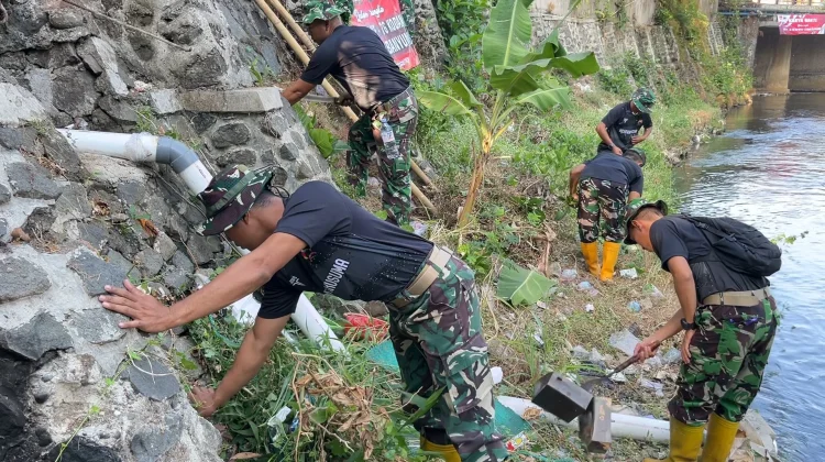 Karya Bakti Korem 071/Wijayakusuma Sasar Tempat Ibadah di Purwokerto