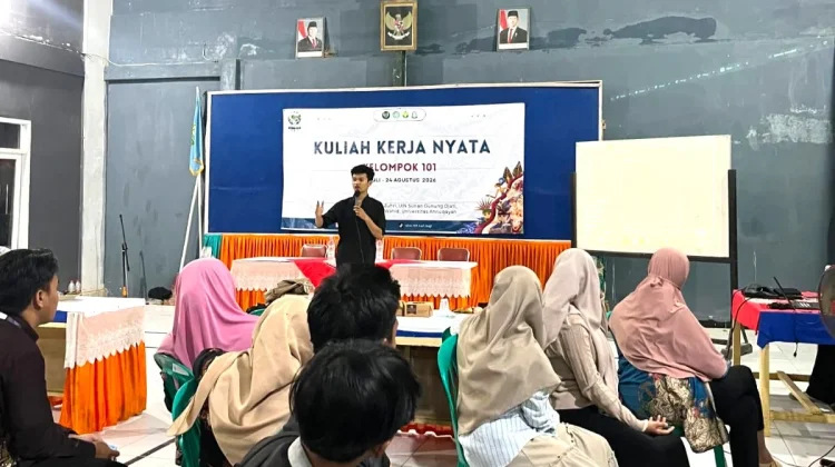 KKN UIN Saizu Latih UMKM Kalibeji Pasarkan Produk Secara Digital