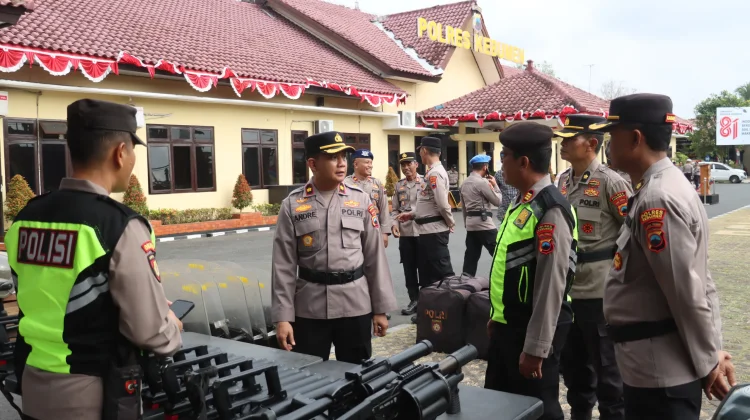 Polres Kebumen Cek Kesiapan Personel dan Peralatan Kamtibmas