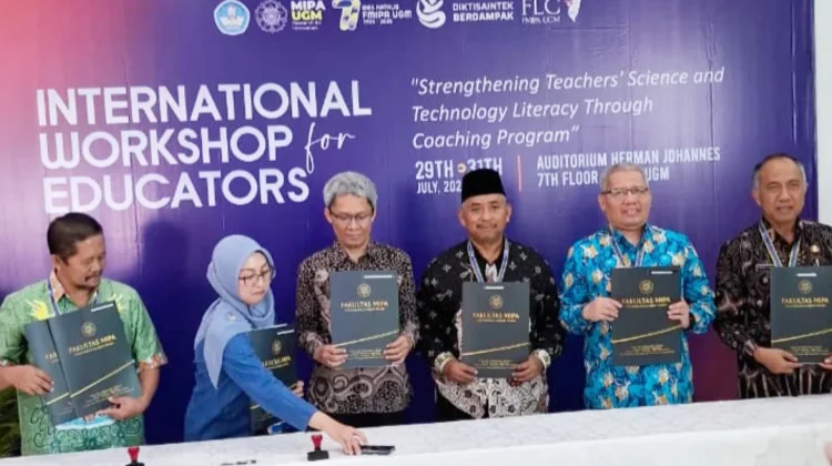 MAN Purbalingga Buka Peluang Kuliah Luar Negeri Bersama FMIPA UGM