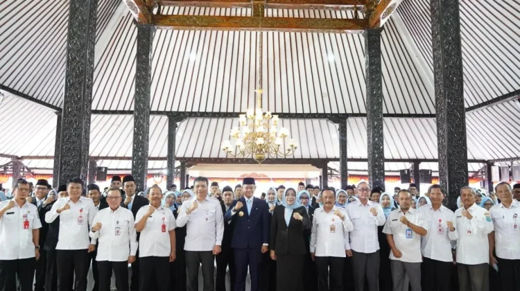 Bupati Purbalingga Minta Kepala Sekolah Jadi Teladan Bagi Peserta Didik