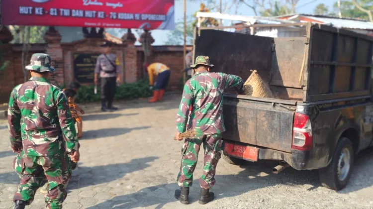 Korem 071 Wijayakusuma Gelar Karya Bakti di Pura Pedaleman Giri Kendeng