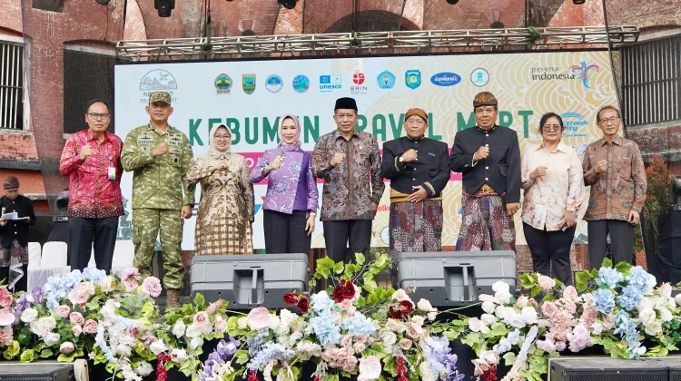 Menteri Koperasi RI Buka Kebumen Travel Mart dan Gombong Culture Fest 2026