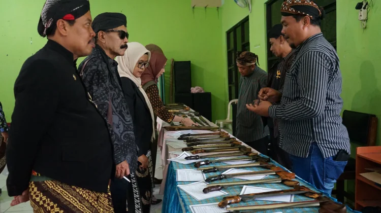 Puri Taji ‘Kudi Mas’ Banjarnegara Gelar Pameran dan Bincang Budaya Keris