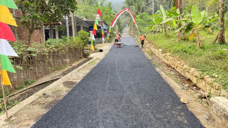 Halo RRI: Jalan Rusak Grumbul Ragung Segera Dilanjutkan