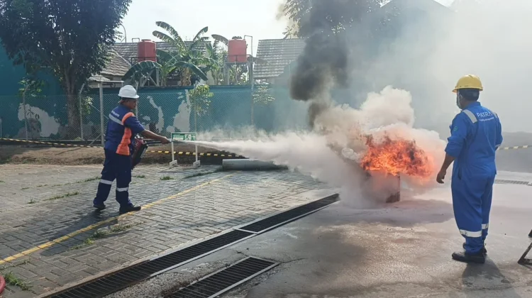 Inovasi APAR Kulit Durian, Api Padam dalam Hitungan Detik