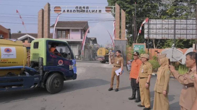 Korpri Banjarnegara Salurkan Puluhan Tangki Air Bersih