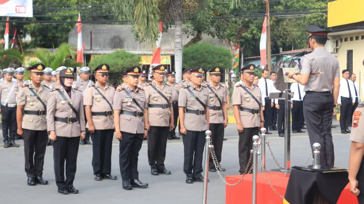 Polres Tegal Perkuat Semangat Pengabdian melalui Sertijab dan Kenaikan Pangkat