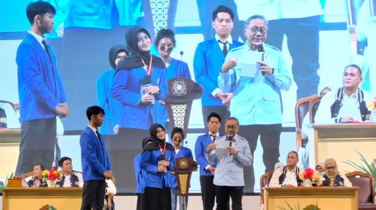 Menko Pangan Zulhas Dorong Gen Z Berani Ambil Peluang