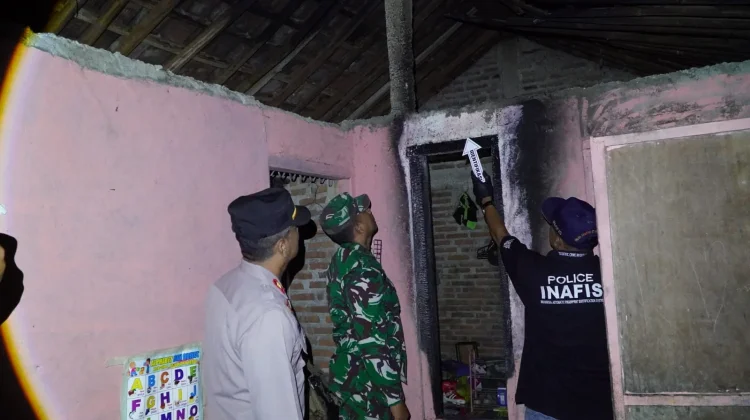 Diduga Kabel Internet Jadi Pemicu Rumah Terbakar di Kebumen