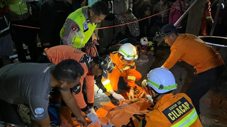 Dicari sejak Pagi, Pria di Gandrungmangu Ditemukan dalam Sumur