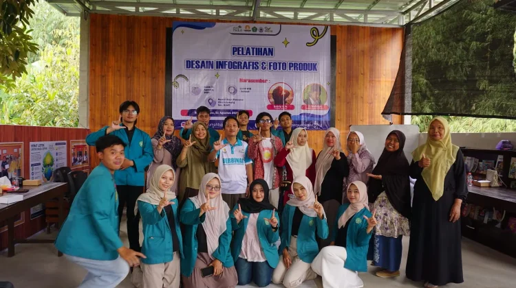 UMKM di Banjarnegara Dilatih Bikin Foto Produk dan Infografis