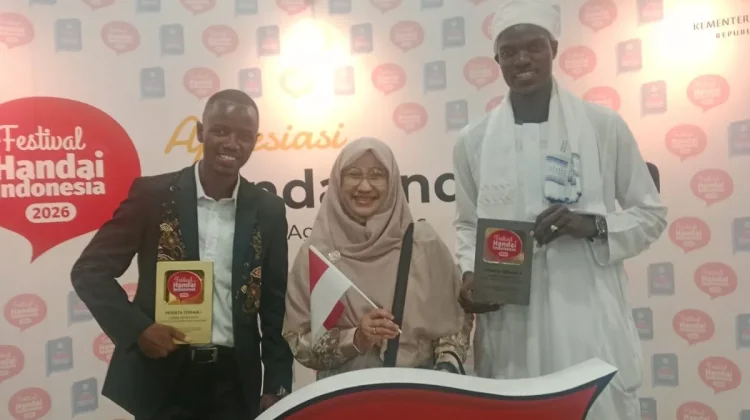 Dua Mahasiswa Internasional UMP Raih Juara di Festival Handai Indonesia 2026