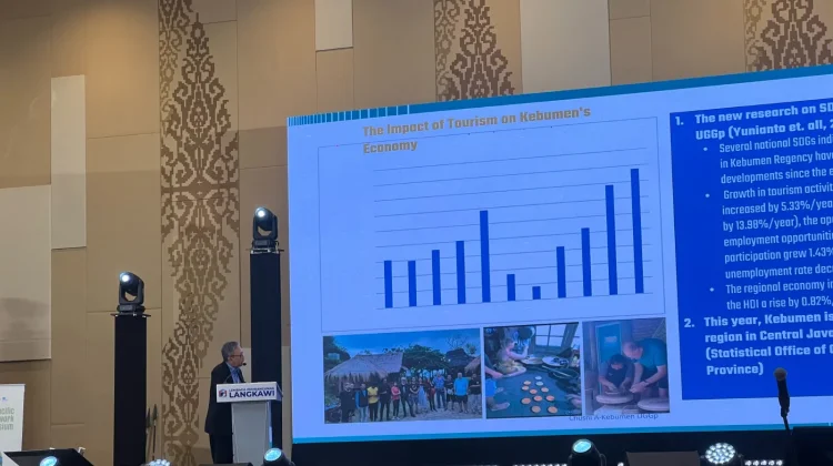 Dewan Pakar Geopark Paparkan Strategi Promosi Geotrail di APGN Syimposiun 2026