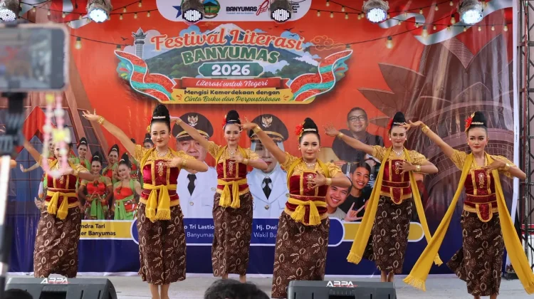 Tari Kelana Lengger Warnai Festival Literasi Banyumas 2026
