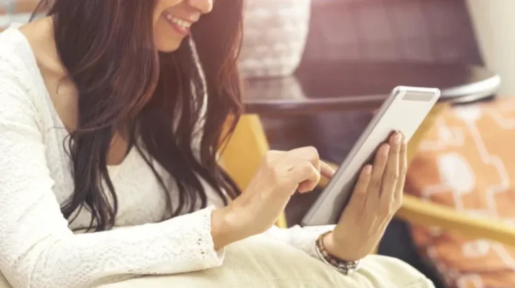 Mengapa Sulit Berhenti Scrolling Medos? Ini Penjelasan dan Cara Menguranginya
