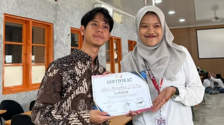 Kurator Pameran Fotografi Refleksi Dorong Fotografer Berani Bereksperimen