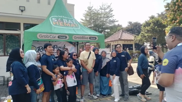 Reuni Perak FK Unsoed Warnai Kemeriahan Ajang KedokteRun 2026