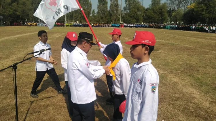 4.140 Anggota PMR Kabupaten Tegal Dikukuhkan