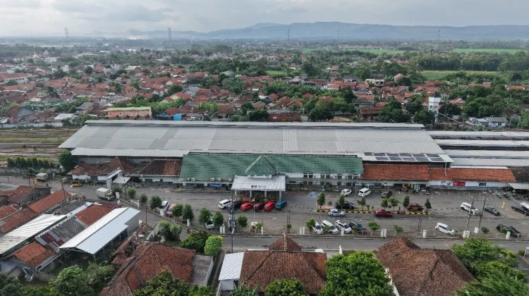 Stasiun Kroya: Lebih dari Satu Abad jadi Simpul Perjalanan KA di Selatan Jawa