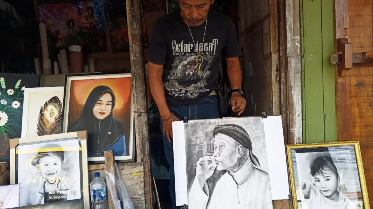 Pelukis Senior Mugo Sumedi Bertahan di Tengah Perubahan Selera