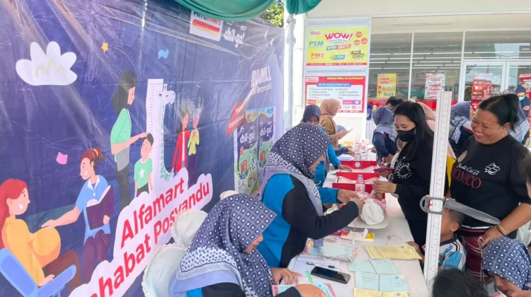 Alfamart Sahabat Posyandu Gandeng Kalbe Nutritionals, Jangkau 2.800 Ibu dan Anak