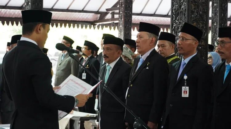 Bupati Fahmi Minta Pejabat Jadi Problem Solver