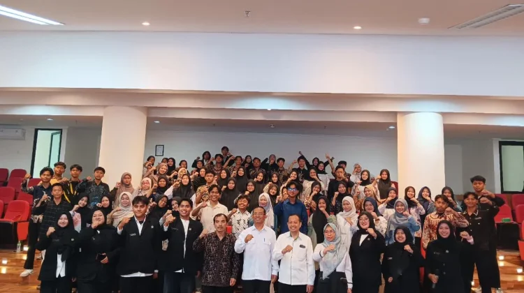 Seminar Advokasi SEMA FTIK UIN Saizu Ajak Mahasiswa Kritis Bermedia