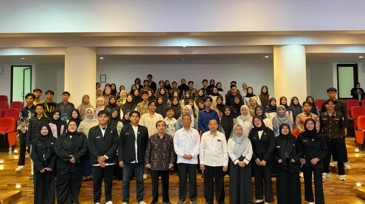 Seminar Advokasi UIN SAIZU Ajak Mahasiswa Baru Kritis Hadapi Hoaks