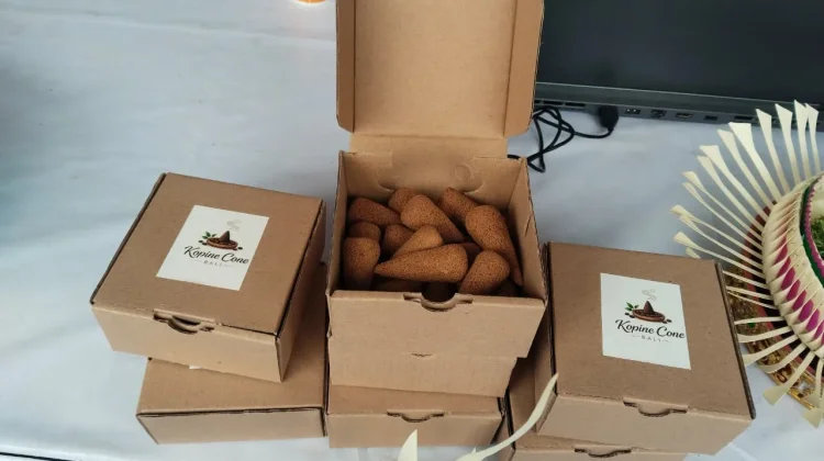 Inovasi Olahan Limbah Ampas Kopi Universitas Ngurah Rai Tampil di KMI Expo 2026