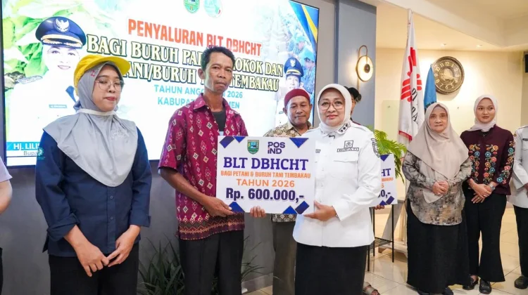 Ribuan Buruh dan Petani Tembakau Kebumen Terima BLT Rp600 Ribu