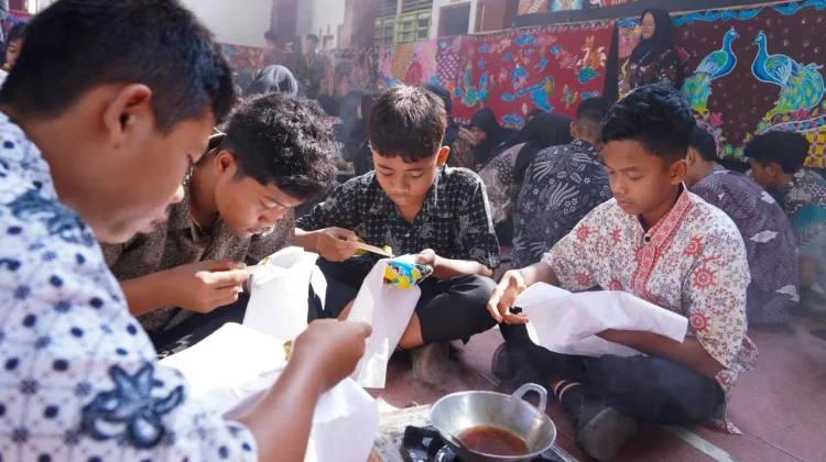 Seribu Canting di Tangan Pelajar, Batik Kebumen Tak Berhenti Jadi Warisan