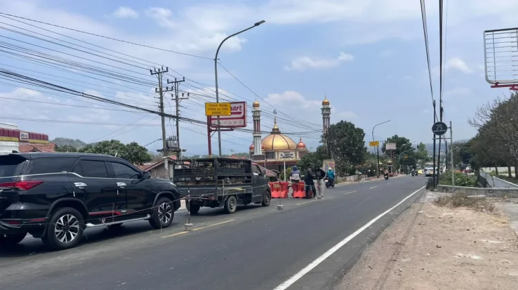 Pengecoran Jalan di Pagojengan Selesai, Buka Tutup Masih Diberlakukan