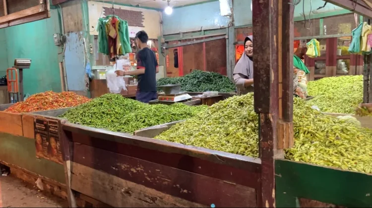 Harga Cabai di Ajibarang Fluktuatif, Pembeli Sesuaikan Kebutuhan Belanja